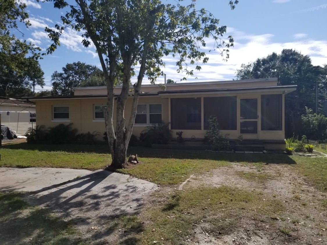 Primary Photo - 2533 Highland Acres Dr