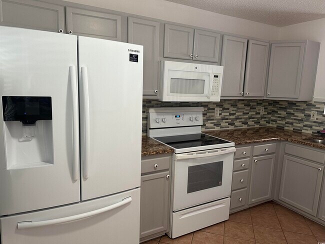 Foto del edificio - 3529 Evergreen Way