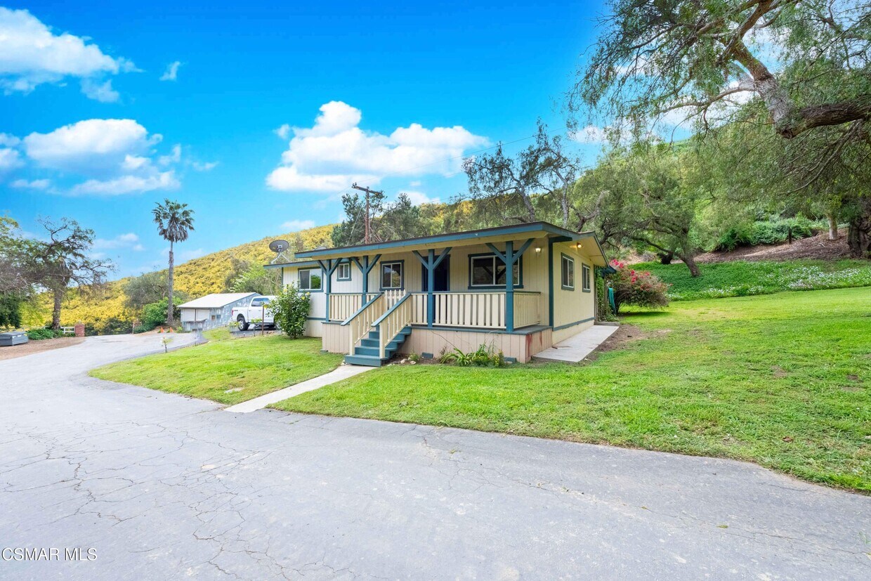 Primary Photo - 641 W La Loma Ave