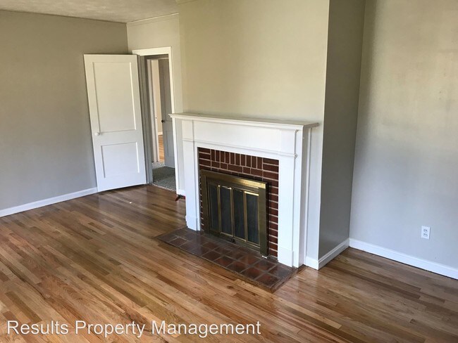 Building Photo - 3 br, 1 bath House - 223 Beechwood Cr