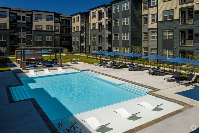 Building Photo - Residences at Decker
