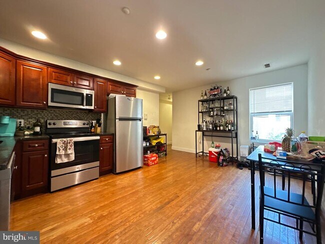 Foto del edificio - 1815 N 18th St