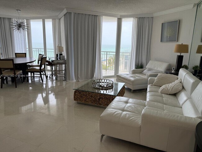 Foto del edificio - 17375 Collins Ave