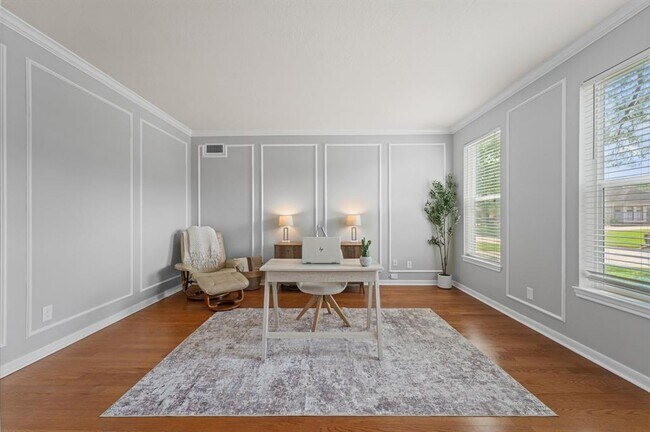 Foto del edificio - 5022 Hastingwood Dr