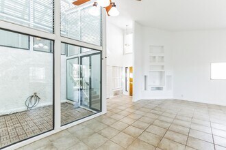 Building Photo - 45324 Driftwood Dr