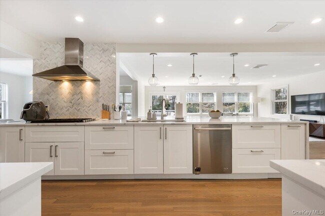 Foto del edificio - 34 Tuckahoe Ave