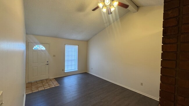 Building Photo - 7013 Wesley Ct