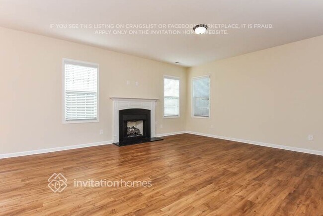 Building Photo - 213 Verrazano Pl