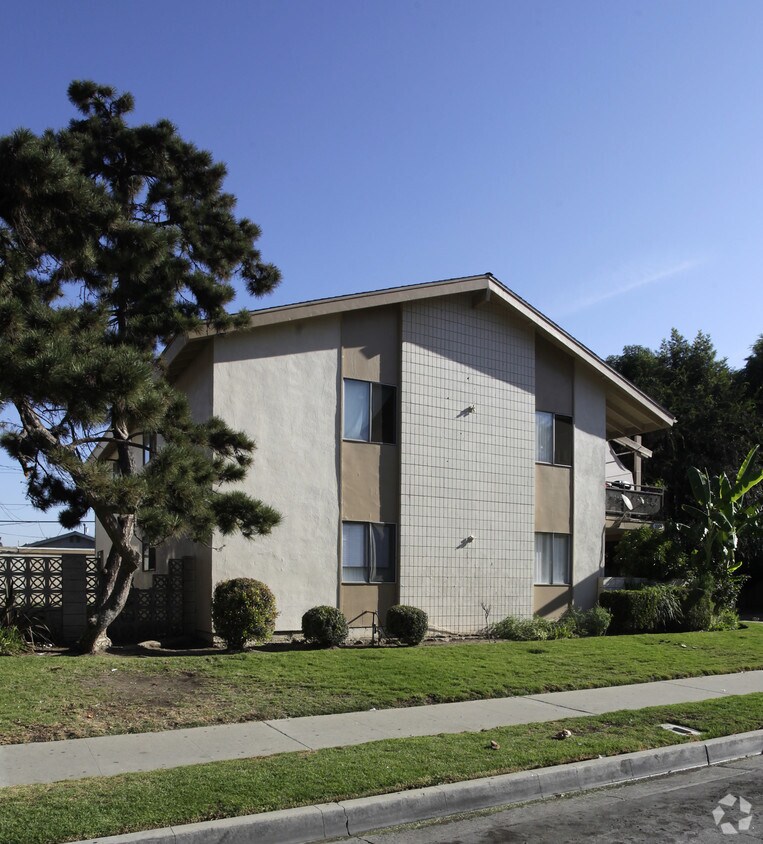 Building Photo - 3109 Pearl Dr