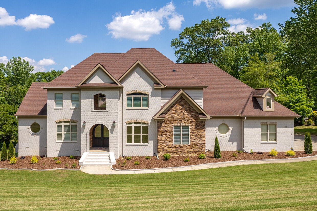 Primary Photo - 136 Belle Ridge Dr