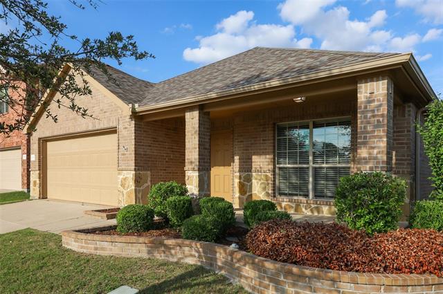 Foto del edificio - 801 Golden Bear Ln