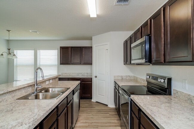 Building Photo - 9318 Green Flora Ct