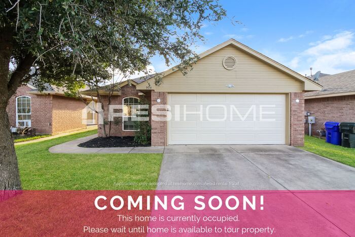 Foto principal - COMING SOON! Anticipated move-in ready dat...