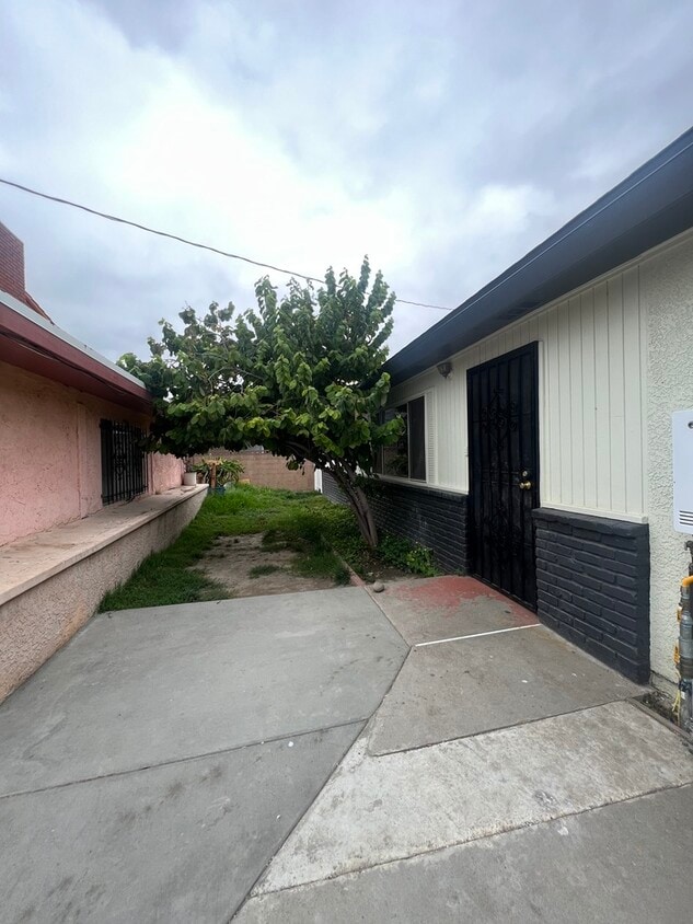 1690 E Plymouth St, Long Beach, CA 90805 House Rental in Long Beach