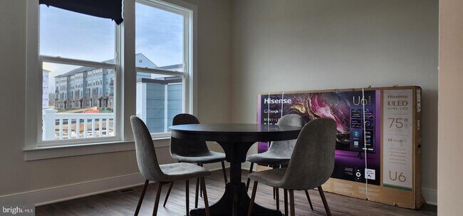 Foto del edificio - 1743 Riverbluff Ave