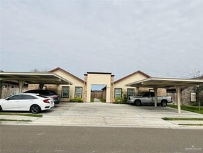 Building Photo - 12 Cari Nicole Ave