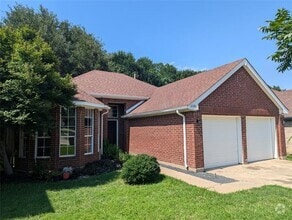 Building Photo - 2296 Grandview Dr