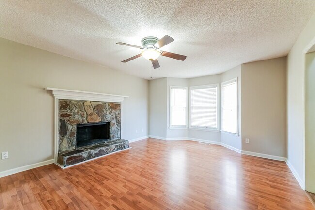 Building Photo - 5120 Pine Meadow Pointe NW