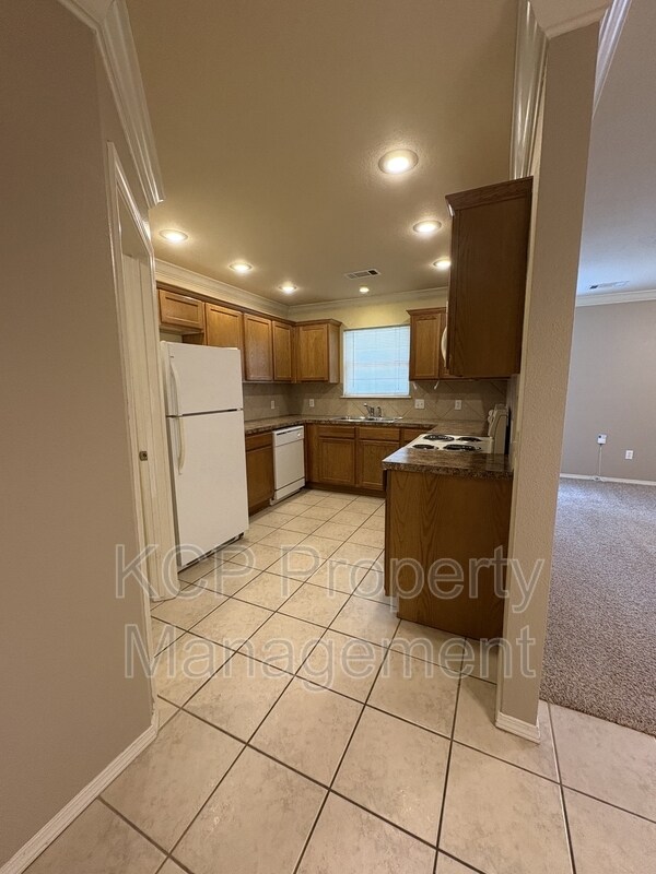 Foto del edificio - 2823 Fairway Hamlet Ct