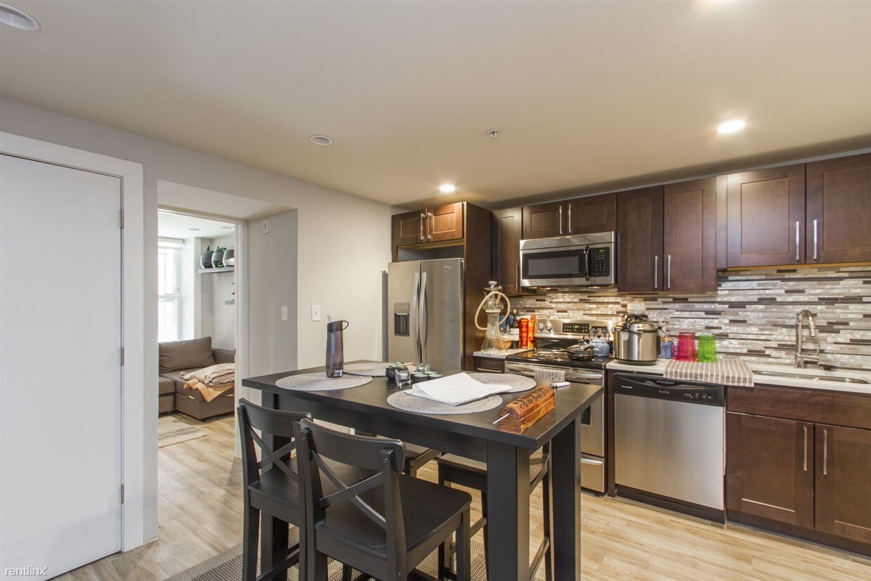 Foto principal - 400 S 45th St
