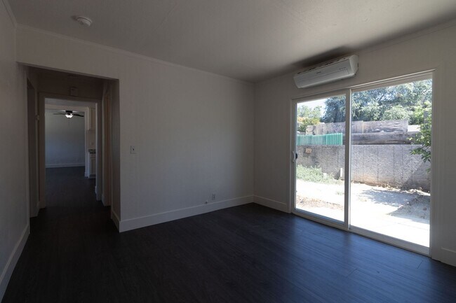Foto del edificio - Newly Remodeled 2x1 in Newman!!!
