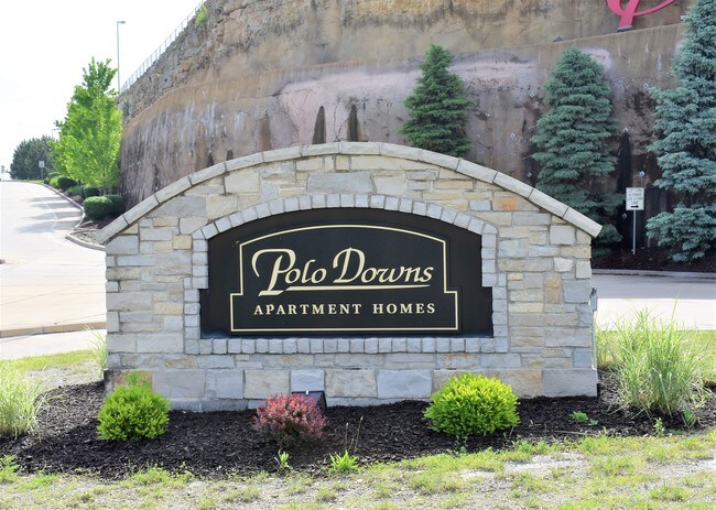 Foto del edificio - Polo Downs Apartments