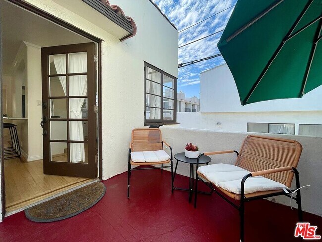 Foto del edificio - 1130 Chelsea Ave