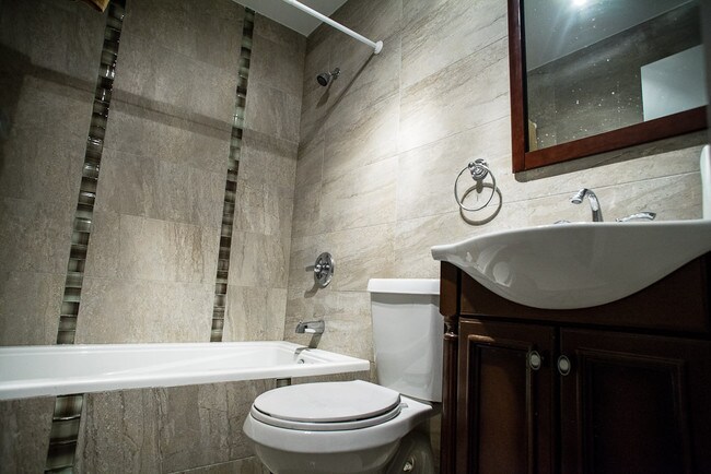 Building Photo - 79 Cooper St