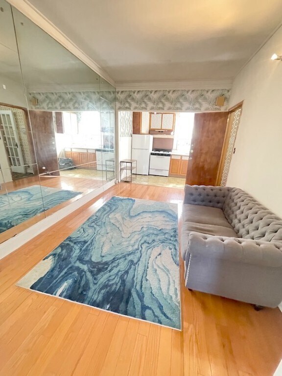 Foto principal - 69th Avenue