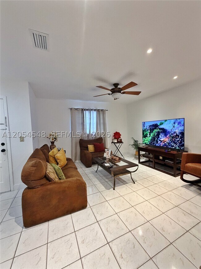 Foto del edificio - 13469 SW 62nd St