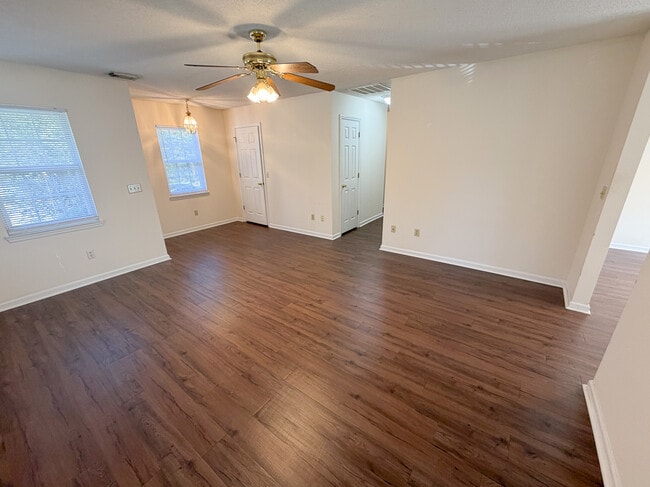 Building Photo - 314 Mobley Dr