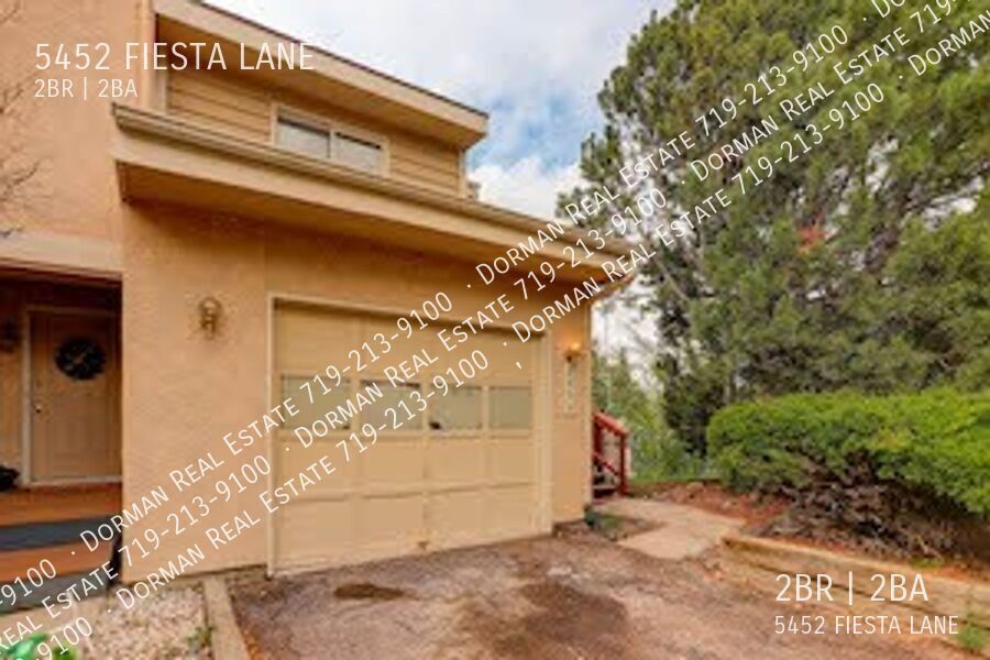 Foto principal - 5452 Fiesta Ln