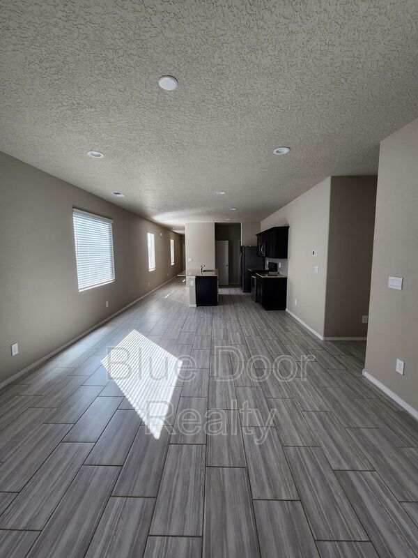 Foto del edificio - 10637 Aspiration Ln SW