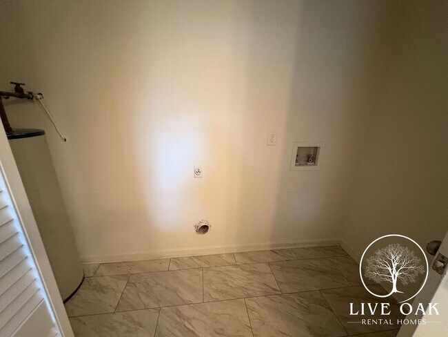 Foto del edificio - 435 Elm St