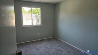 Building Photo - 726 Sturgis Dr