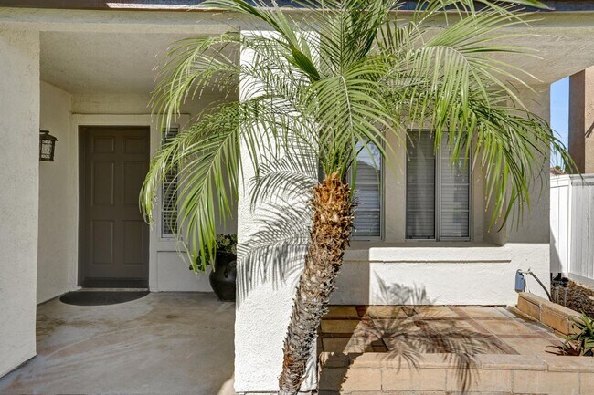 Building Photo - Beautiful 4-Bed, 2.5-Bath Home in Moreno Valley Ranch