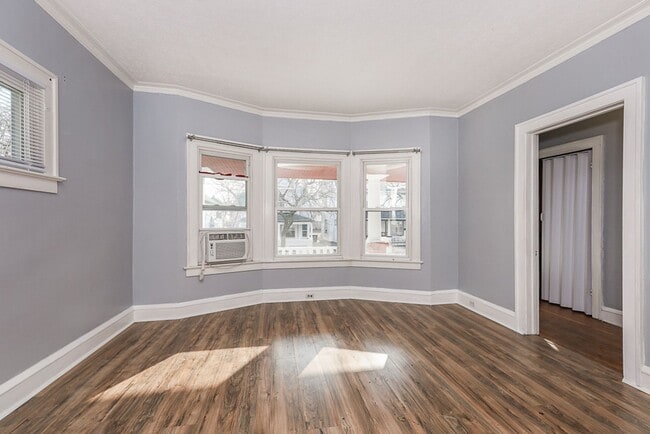 Building Photo - 1466 Hopkins Ave