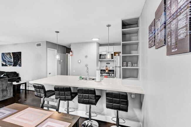 Foto del edificio - 2218 Hazard St