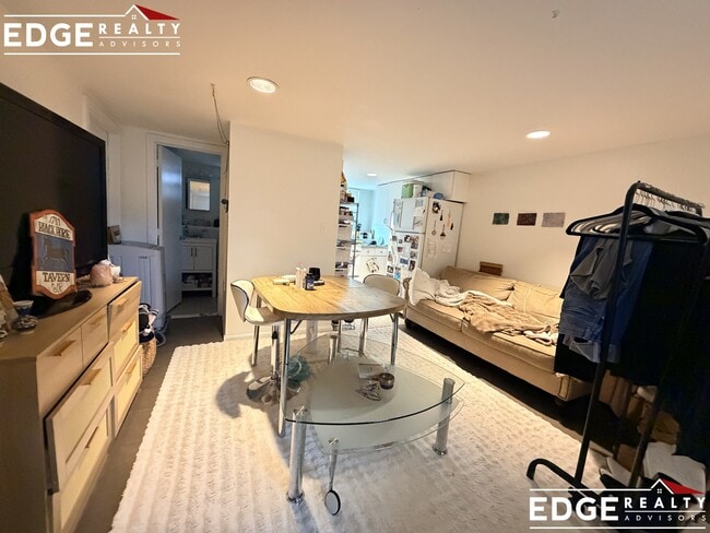 Photo - 2 Hingham St Apartment