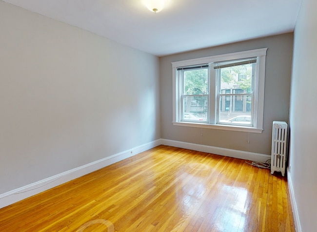 Building Photo - 101 Chelsea St