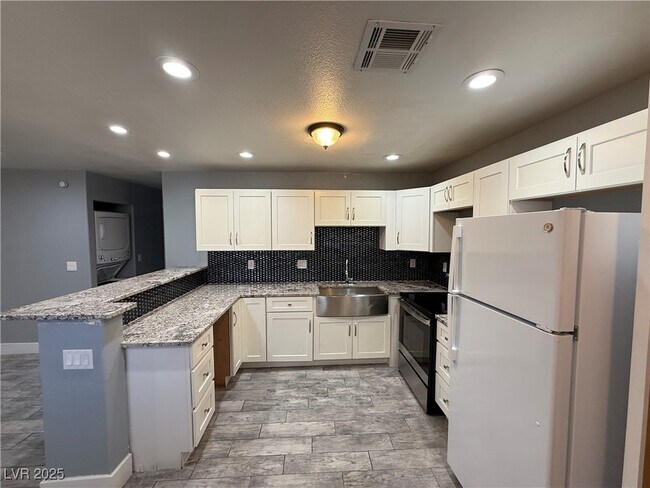 Foto del edificio - 4300 N Lamont St
