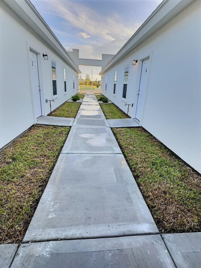 Foto del edificio - 3912 Ventura Ave
