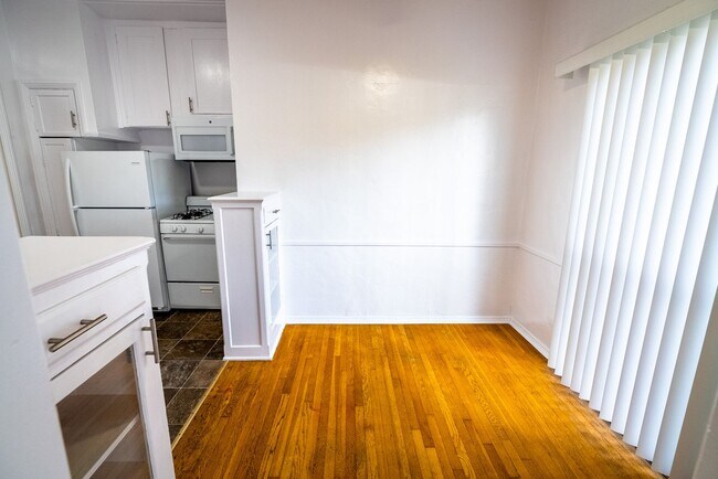 Foto del interior - 147 North Hamilton Drive