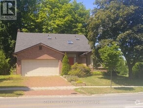 Building Photo - 136 Castlegrove Blvd