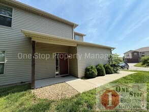 Building Photo - 140 Roller Ct