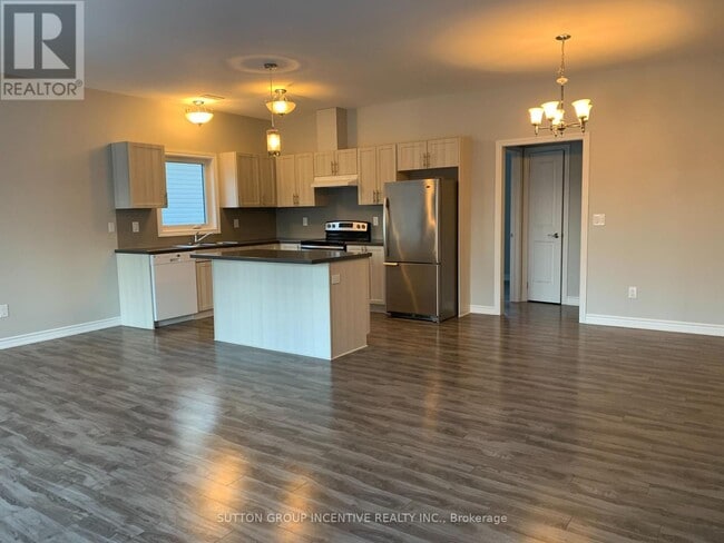 Photo du bâtiment - 1803 River Rd W