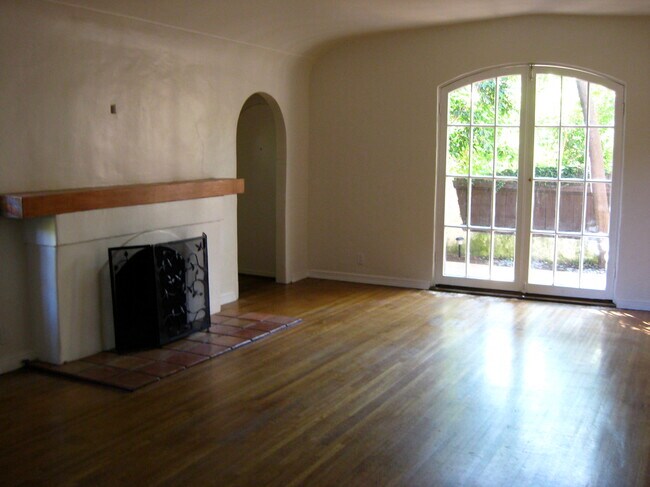 Foto del edificio - 1132 Cory Ave