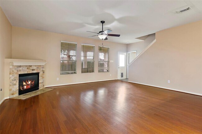 Foto del edificio - 19331 Brook Village Rd