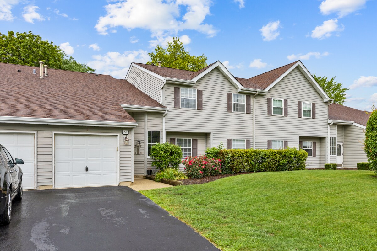 Foto principal - 56 N Victoria Ln