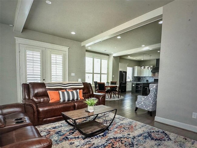 Building Photo - 1307 Upland Retreat Dr